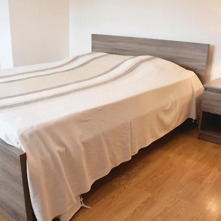 3 Bedroom Cozy In Percee * Englesqueville-la-Percee